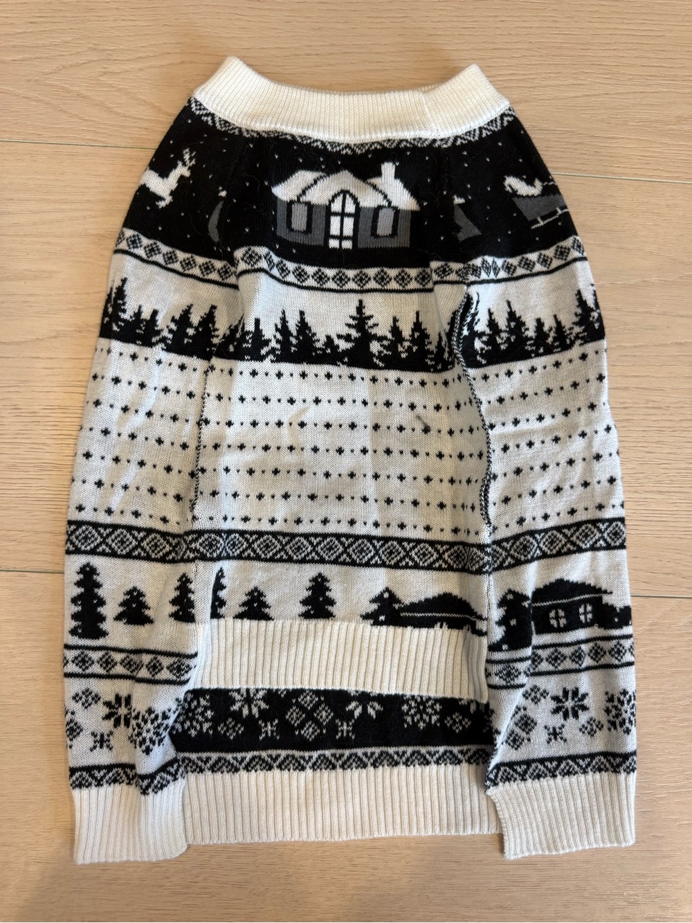 Dog Threads Classic Black & White Holiday Dog Sweater | Large